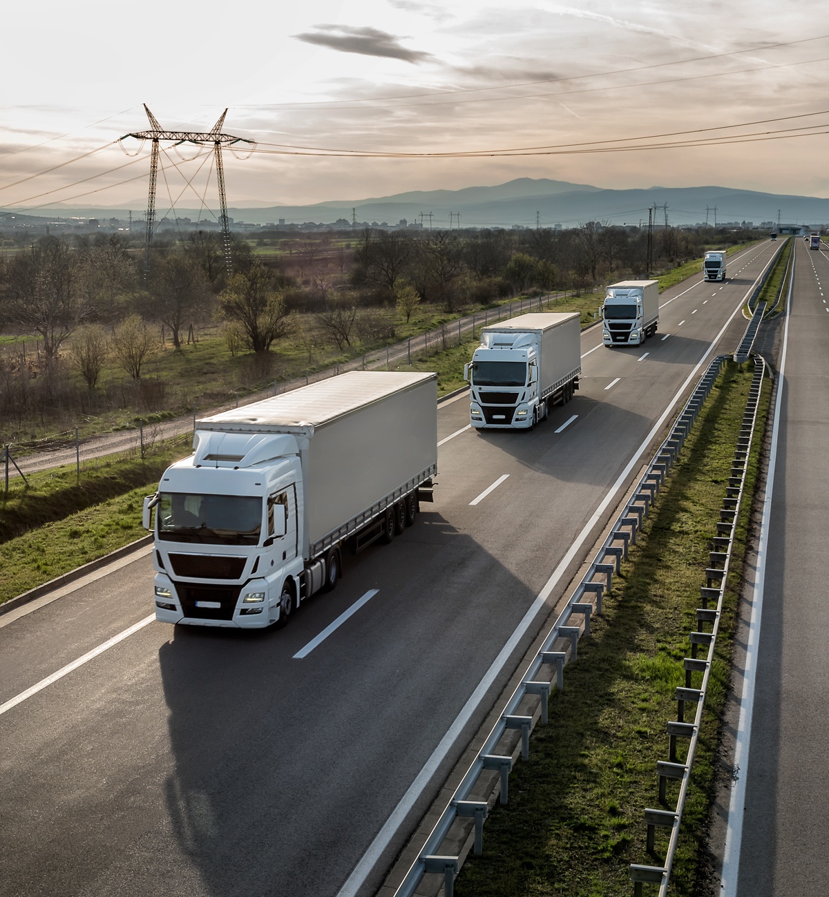 DinA-truck-cross-border-01 领航国际官方网站图片